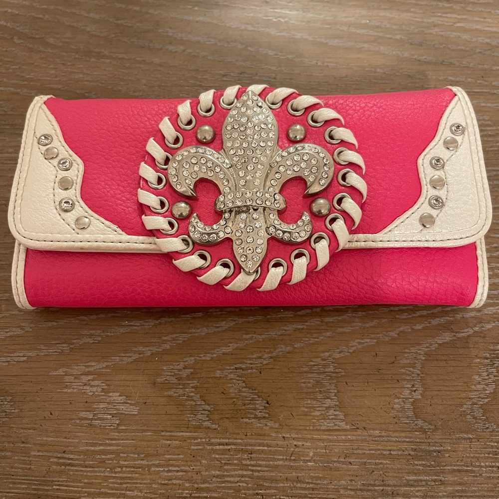 Fleur De Lis wallet